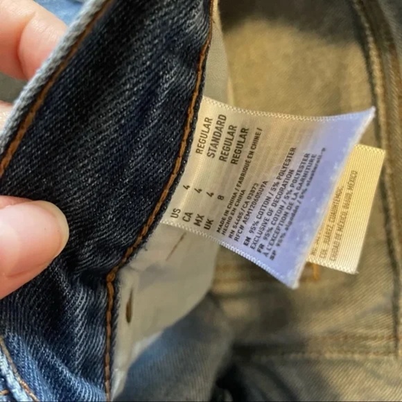 American Eagle Mom Jeans - Picture 4 of 8